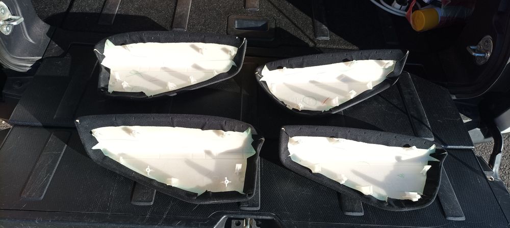 Подлакътници Mitsubishi Outlander, Peugeot 4007, Citroen C-Crosser