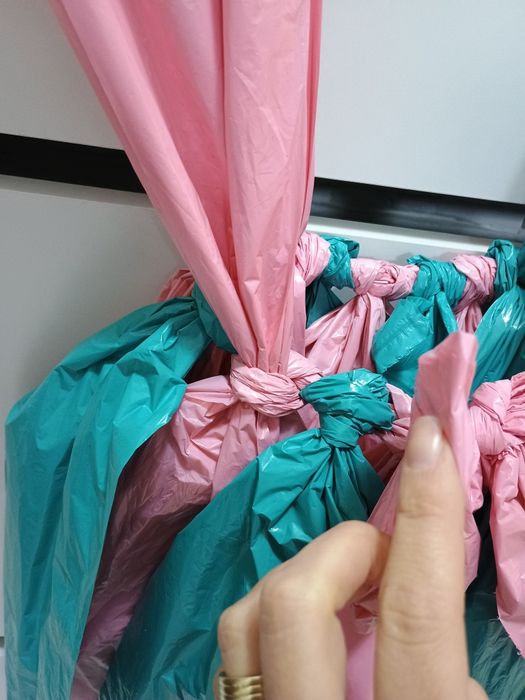 Rochie din materiale reciclabile