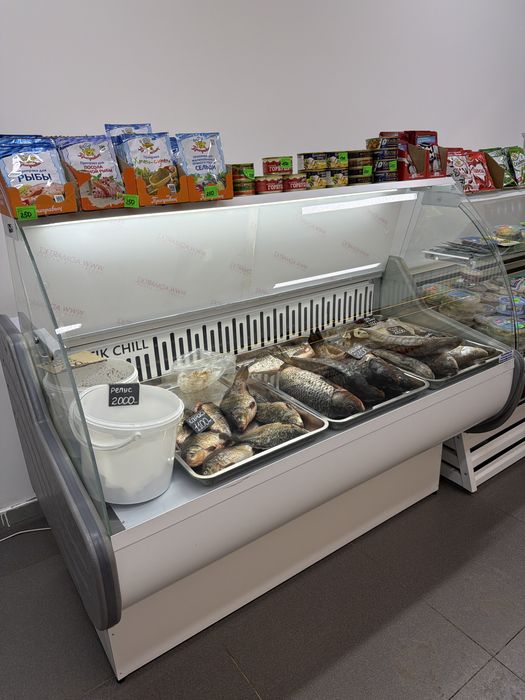 Витриный холодильник