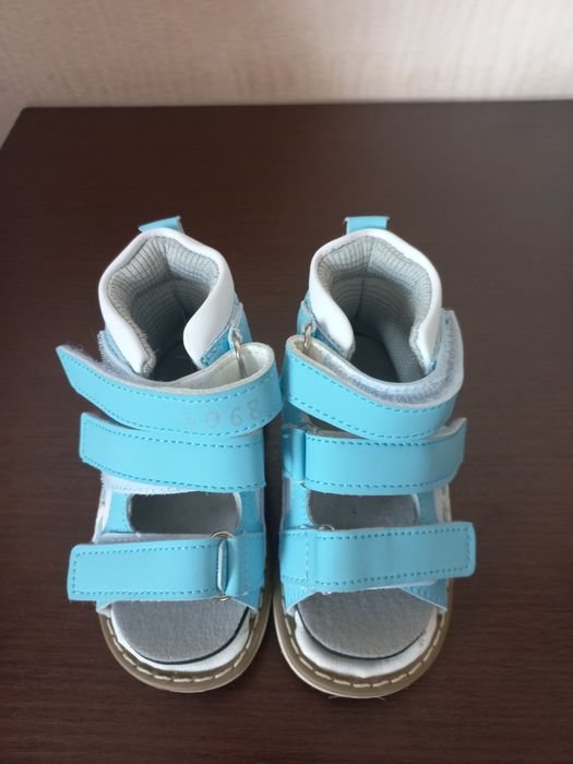 Ортопедический обувь