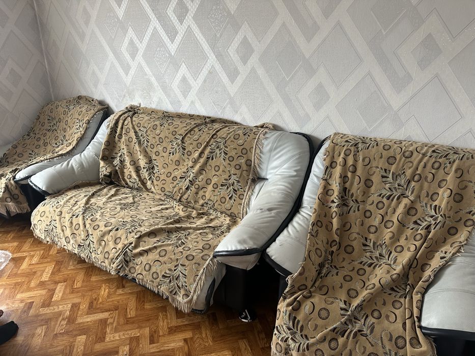 ОТДАМ ДАРОМ диван шкафы