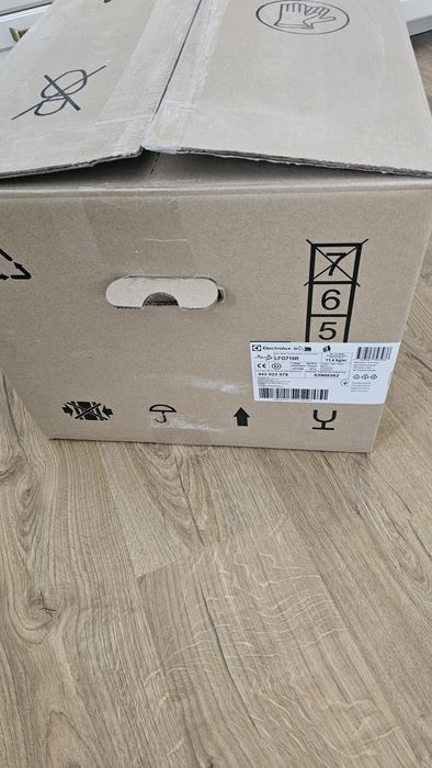 Hota incorporabila Electrolux,wi fi, led, noua, in garantie, nefolosit