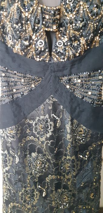 Шикарное вечернее платье