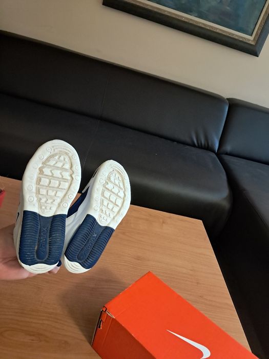 Детски маратонки за момче nike