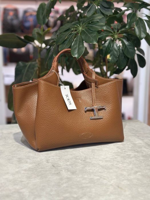 Geanta Tod’s noua !!! Dimensiuni 38/18 !!!