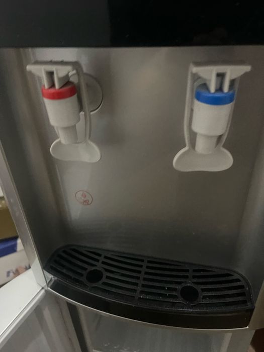 Продам кулер в отличном состоянии торг уместен