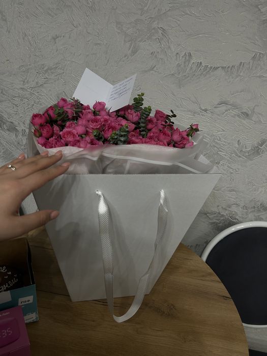 Цветы кустовые розы