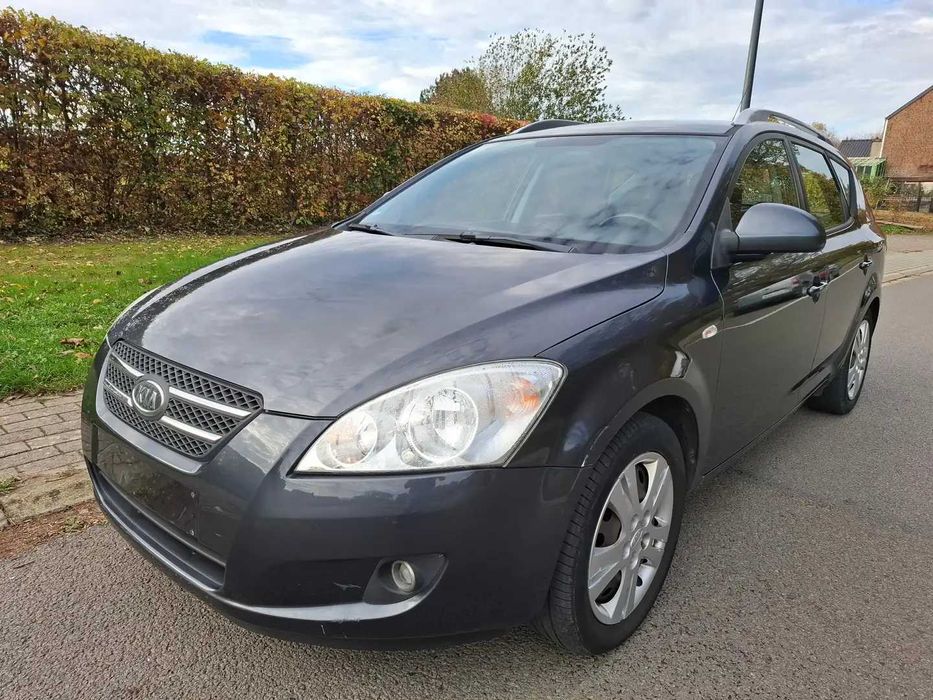 На Части Kia Ceed 1.6crdi 90к.с. Facelift 2011г. комби / SW