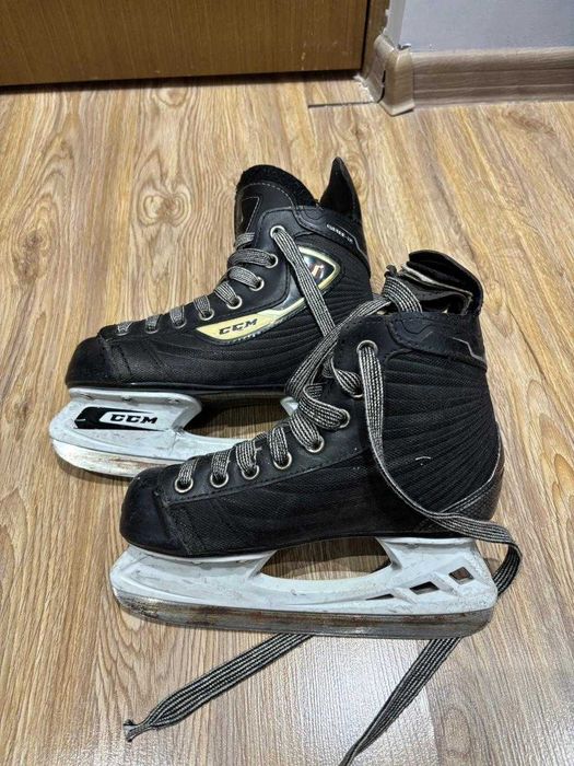 Детские Коньки Мужские , 32 Размер / Отличном состояний, торг есть