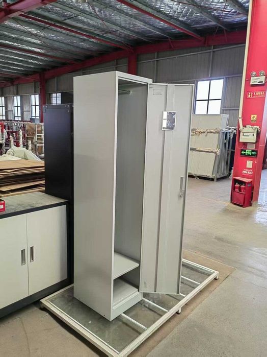 шкафы с раздельными ячейками для спорт залов и цехов\bo'limli shkaflar