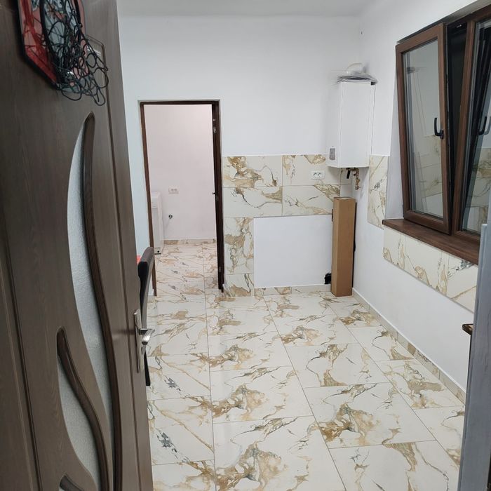 Casa/spatiu +plus teren 1080 mp de închiriat.