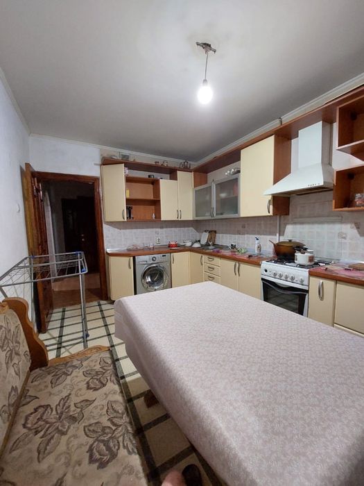 Сдается ПАРНЯМ 2 места на подселение