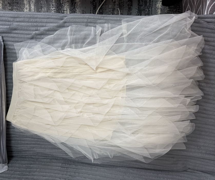 Дълга тюлена пола