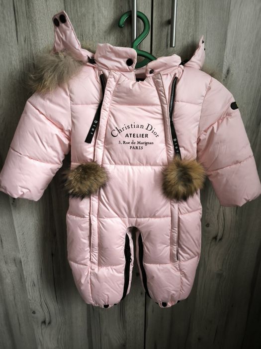 Продаётся зимний комбинезон трансформер для девочки