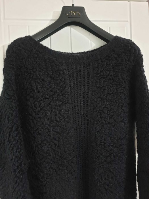 Пуловери Benetton и Sisley