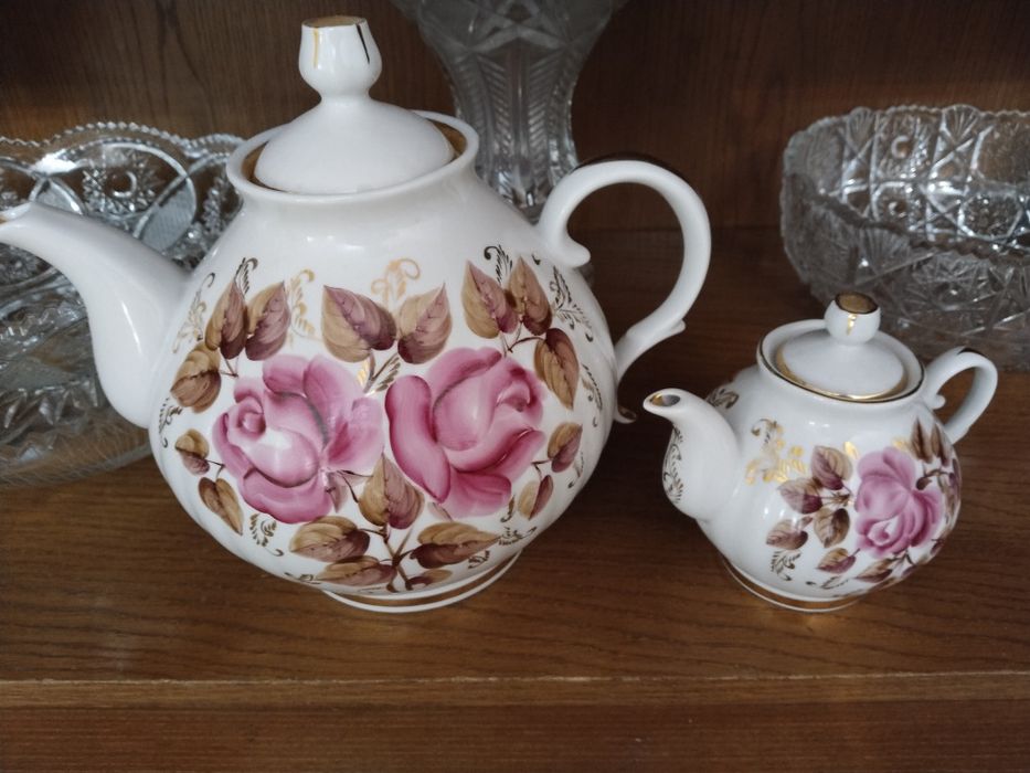 Посуда фарфоровый чайник