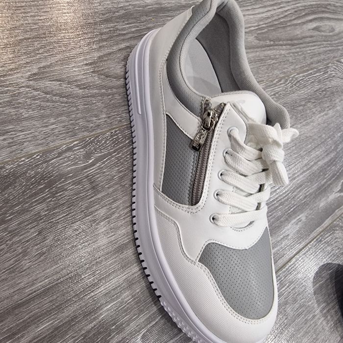 Продам кроссовки sursil ortho!