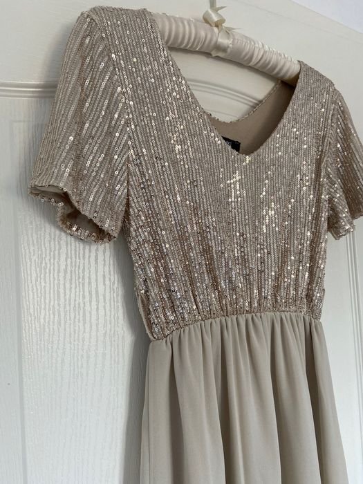 Rochie nouă, fără defecte, mărimea M