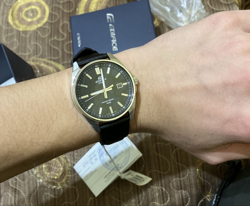 Продаются часы casio edifice