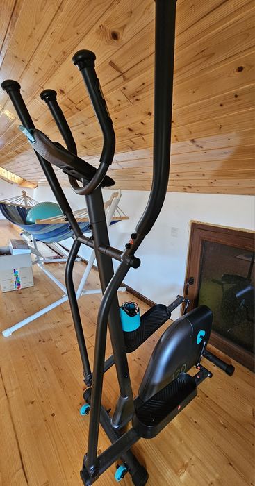 Bicicleta eliotica decathlon essentials 120, Noua, 1200 lei in magazin