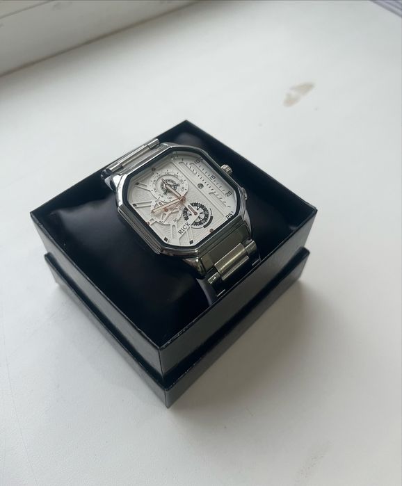 Часы Rich. Твоя энергия в деталях.