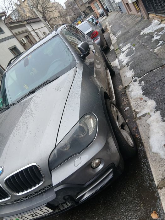 Vând BMW x5 urgent