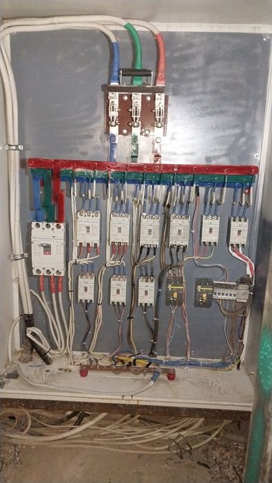 Услуга Электрика монтаж домов квартир и Установка зарядных устройств