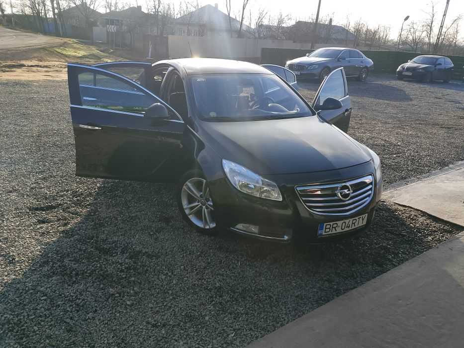 Opel Insignia 2011