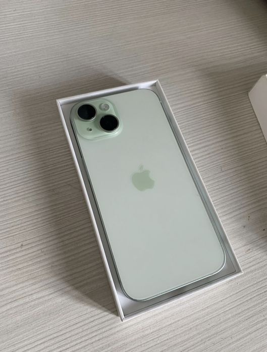 IPhone 15 256гб акб 93