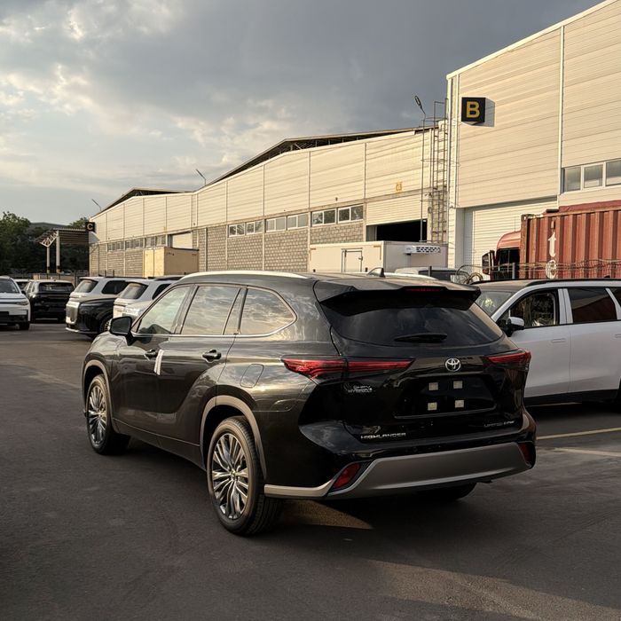Toyota highlander limited 2.5 hybrid
