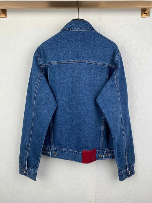 Gucci Denim Kurtka Zestaw. Setul acesta de denim este realizat din
