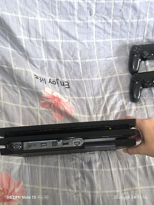 Sony playstation 4 pro
