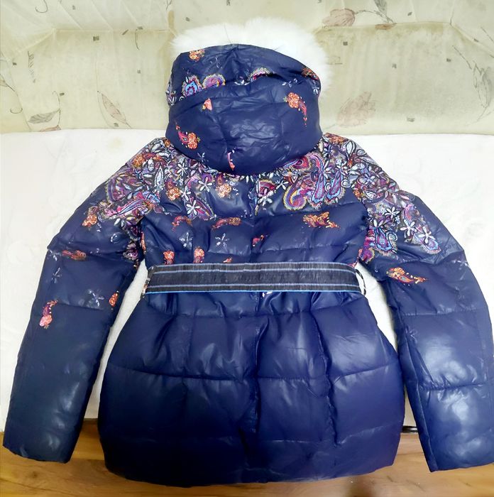 Женская куртка с узорами