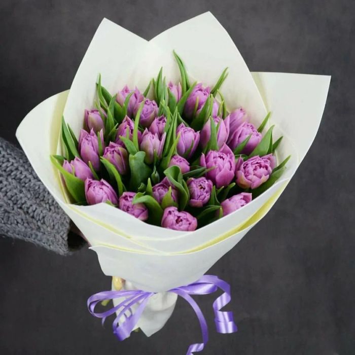 Букеты из тюльпанов к 8 марта