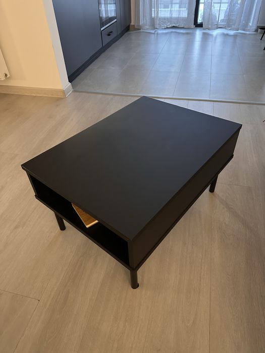 Masuta de cafea, stare excelenta