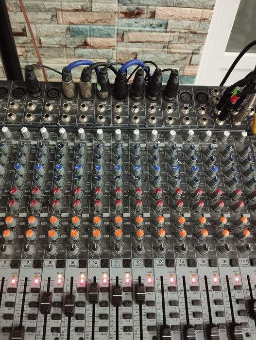 Vând mixer audio analogic