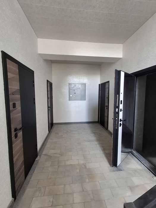 Продается кваритра 76кв от новосройкии