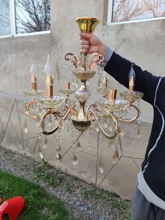Продам люстры разные по 2тыс тенге