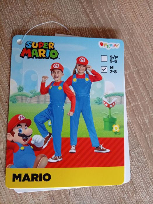 Продавам детски костюми