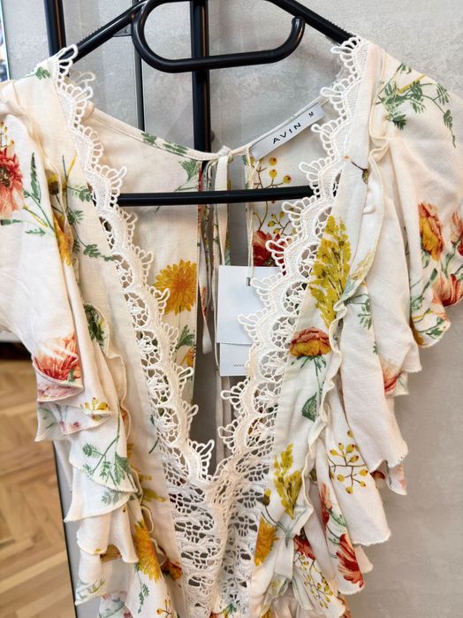 Лимитирана нова рокля Авин
