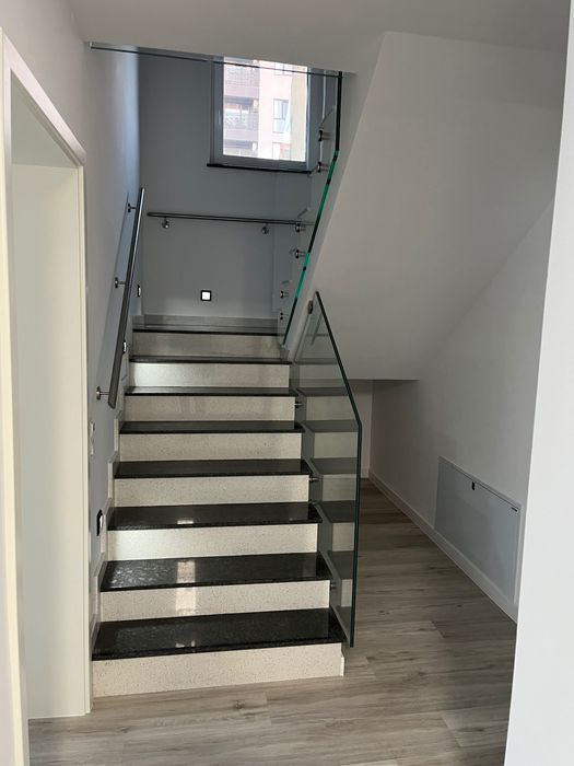 De vanzare Duplex P+1E, str. Iancu Jianu