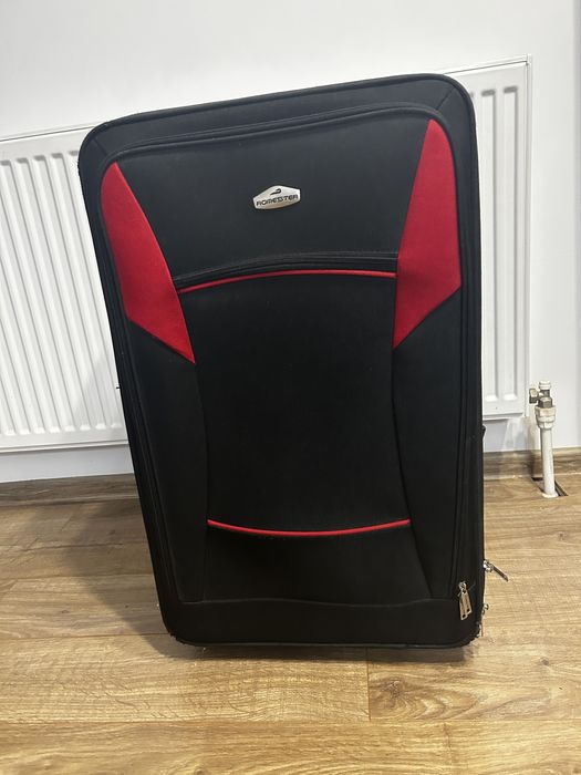 Vand troler de culoare negru cu rosu