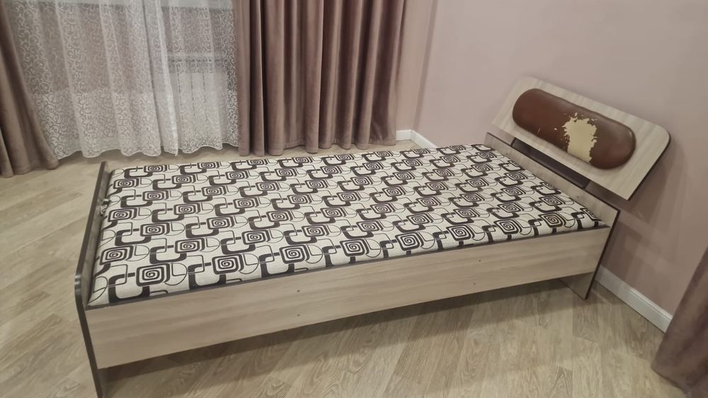 Кровать бу. Кровать 85х190см