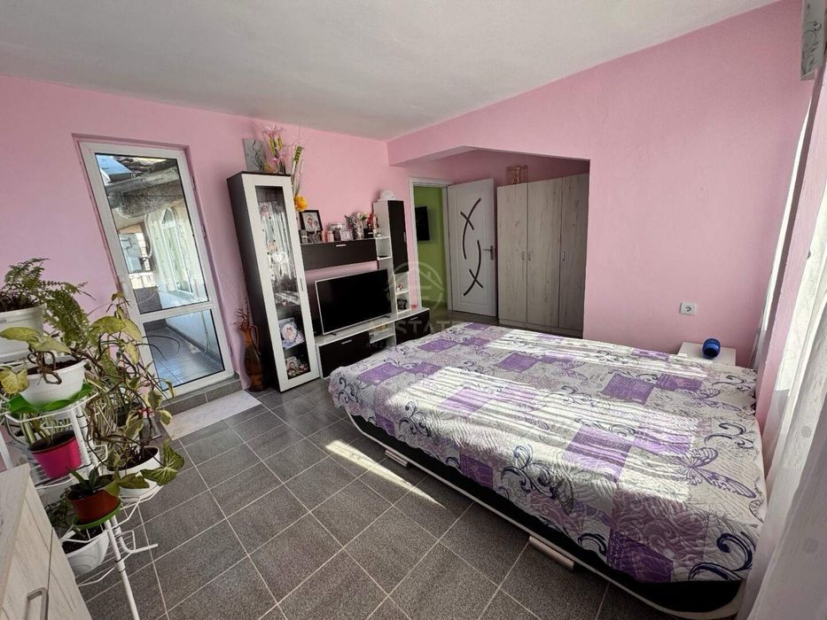 Продава се Тристаен апартамент в Плевен, Мара Денчева - 75 кв.м за 1407 €/кв.м - Снимка #2