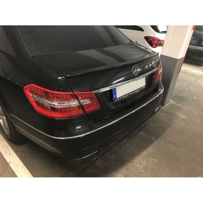 AMG спойлер за багажник за Mercedes E-Class W212 (2009+)