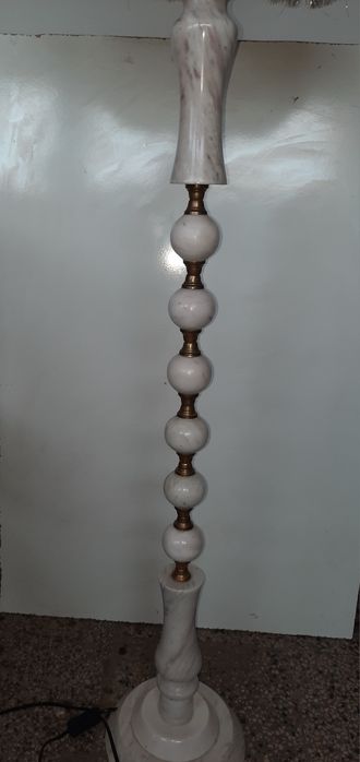 Ретро мраморна самостояща настолна нощна лампа