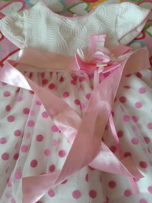 Роклички за малки принцеси