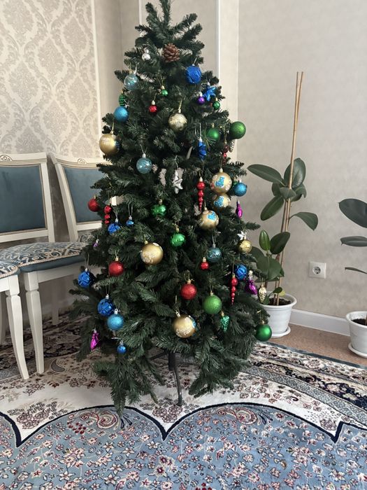 Продаю искуственную ёлку