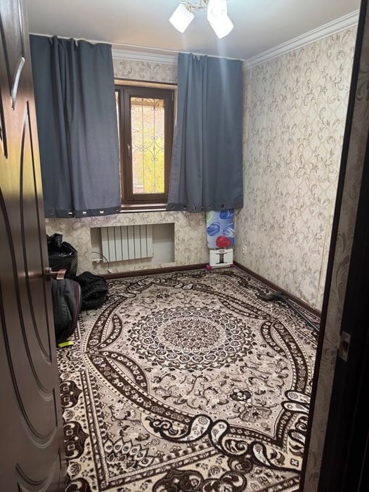 Авиагородок 3 комнаты на первом этаже