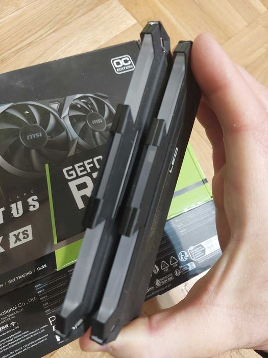 16GB 3000Mhz CL15 - Corsair Vengance LED White